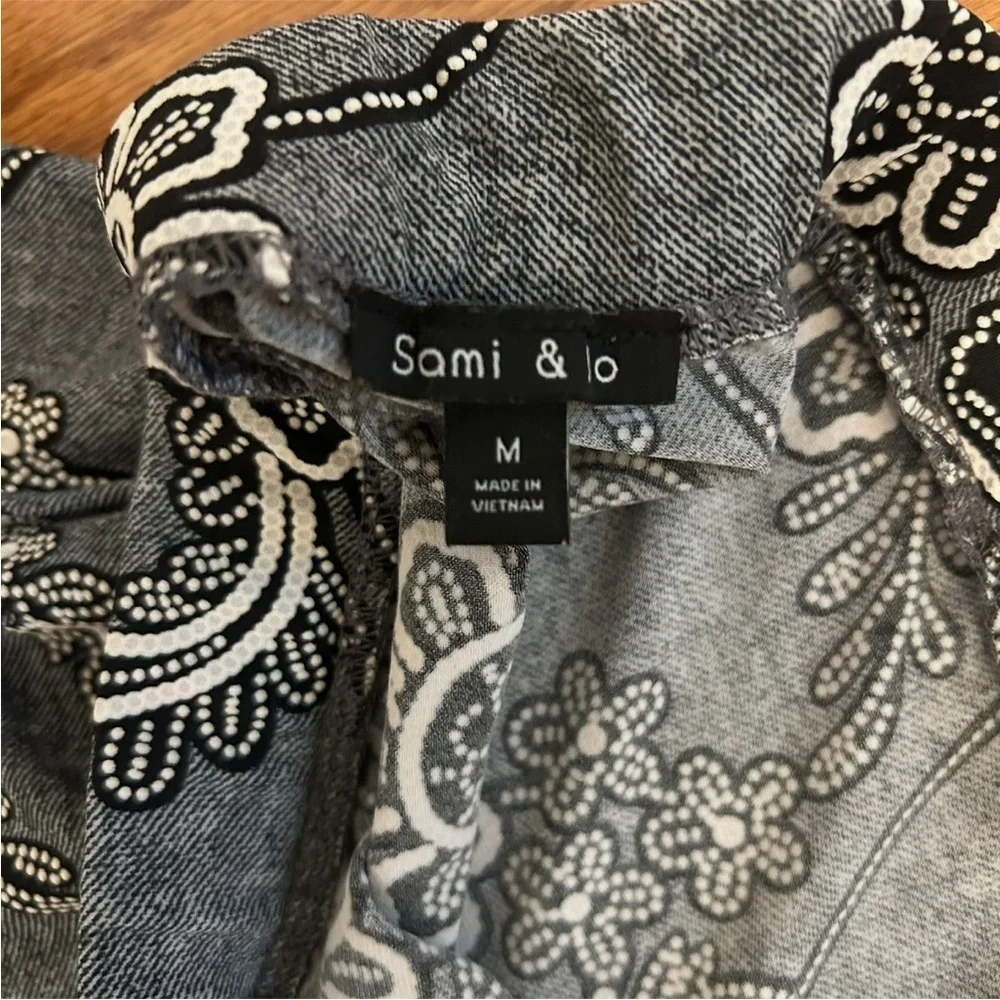Sami & Jo Gray Floral A-Line Skater Skirt Size M